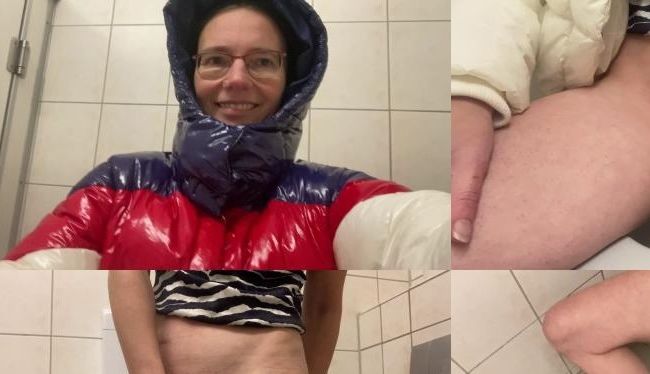 KarinaHH's Porno Video: Jackenfi** - Teil 1 (Wunschvideo)