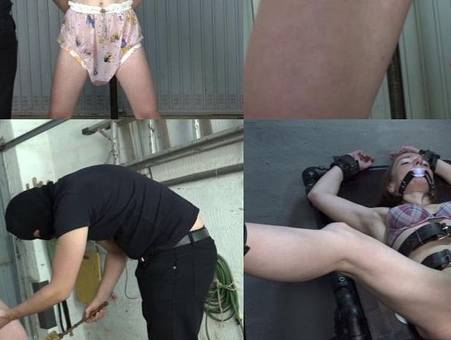 KarinaHH Porno Video: Gummihöschenpi** mit Folgen